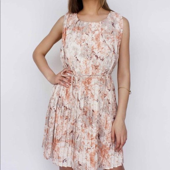 Women's Amber Decade Dress | Small | Blue District | Wolf & Badger - Picture 11 of 11